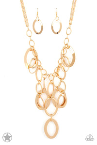 A Golden Spell Necklace Paparazzi-107