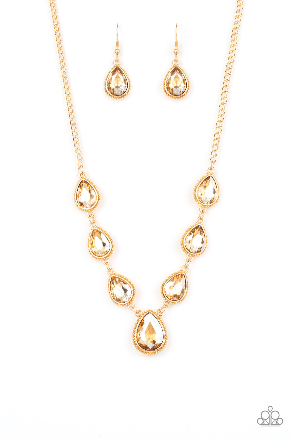 Socialite Social - Gold Necklace Paparazzi