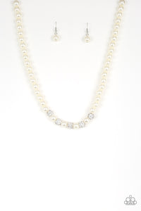 Posh Boss - White Necklace Paparazzi - 1290