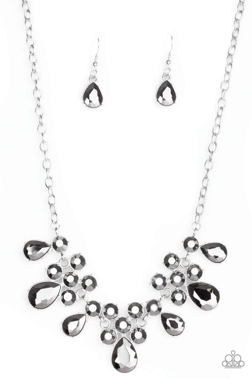 Debutante Drama - Silver Necklace Paparazzi