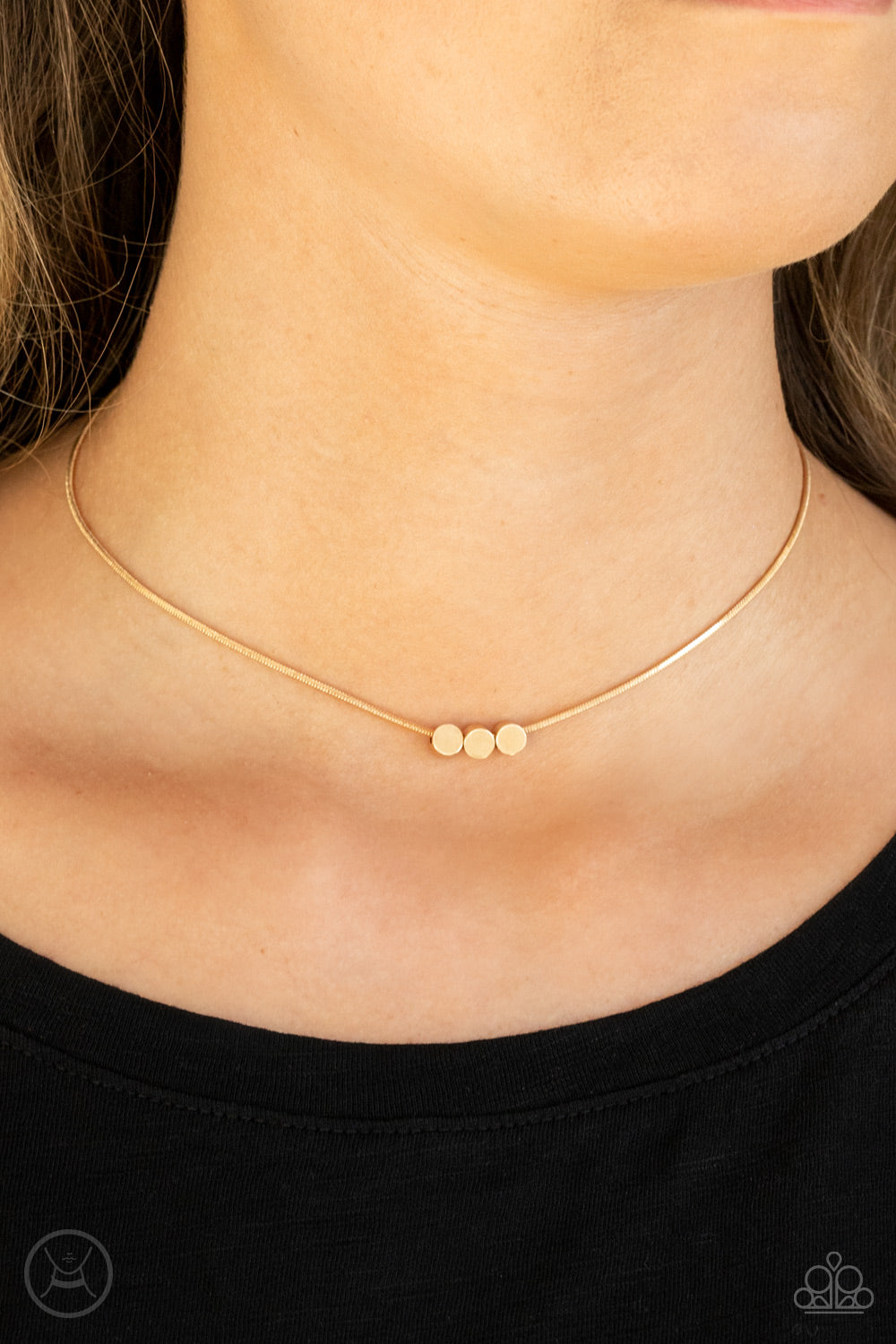 Dynamically Dainty - Gold Necklace Paparazzi - 1273