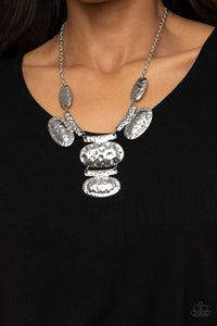 Gallery Relic - Silver Necklace Paparazzi - 1291