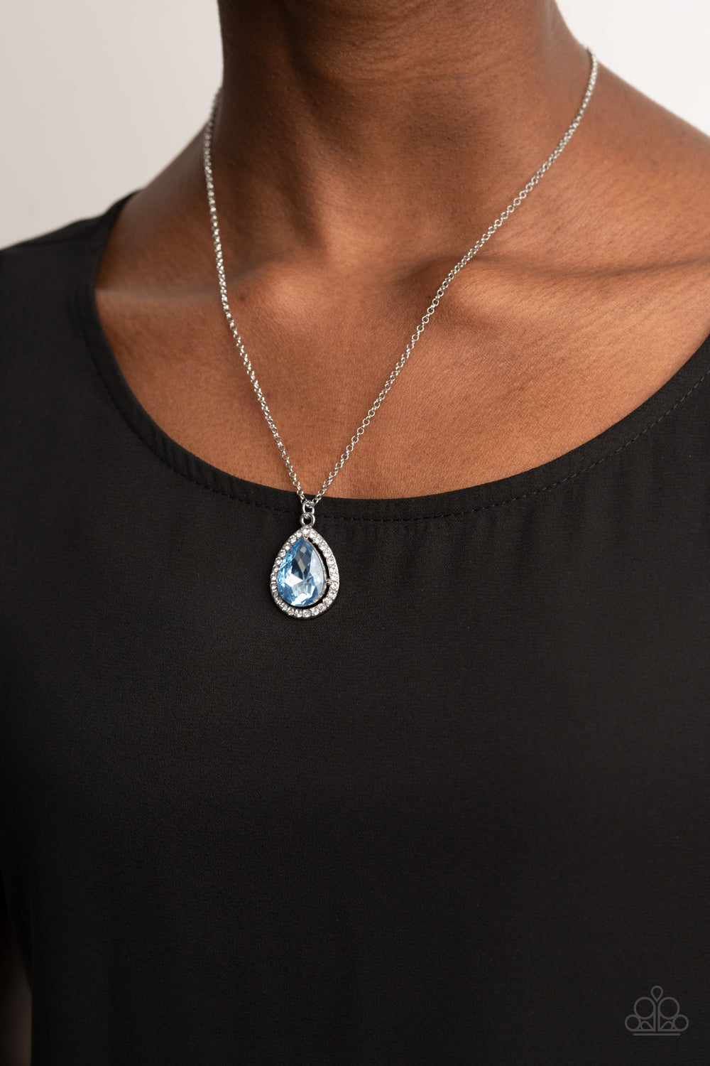 Duchess Decorum - Blue Necklace Paparazzi - 1248