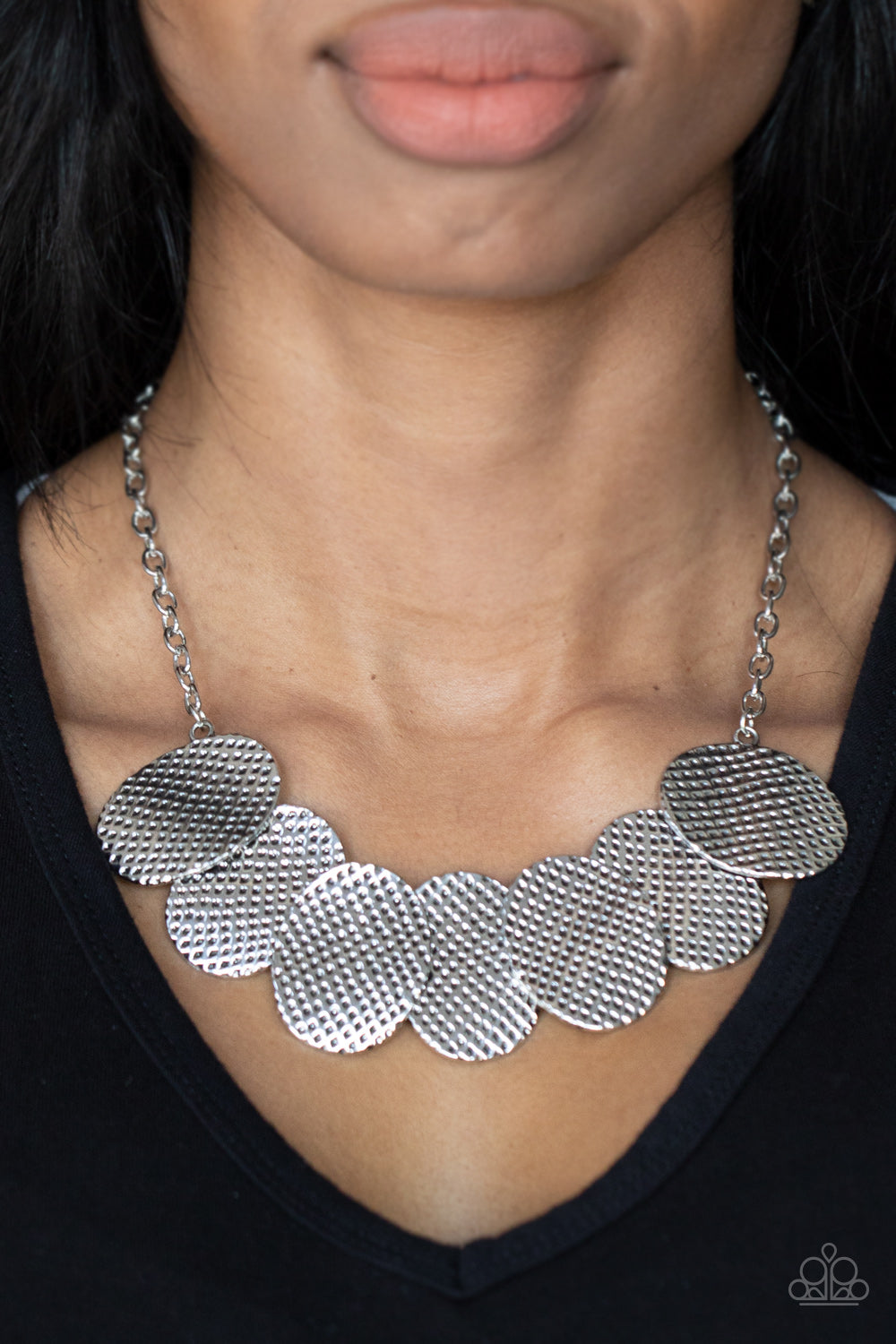 Industrial Wave - Silver Necklace Paparazzi - 1568