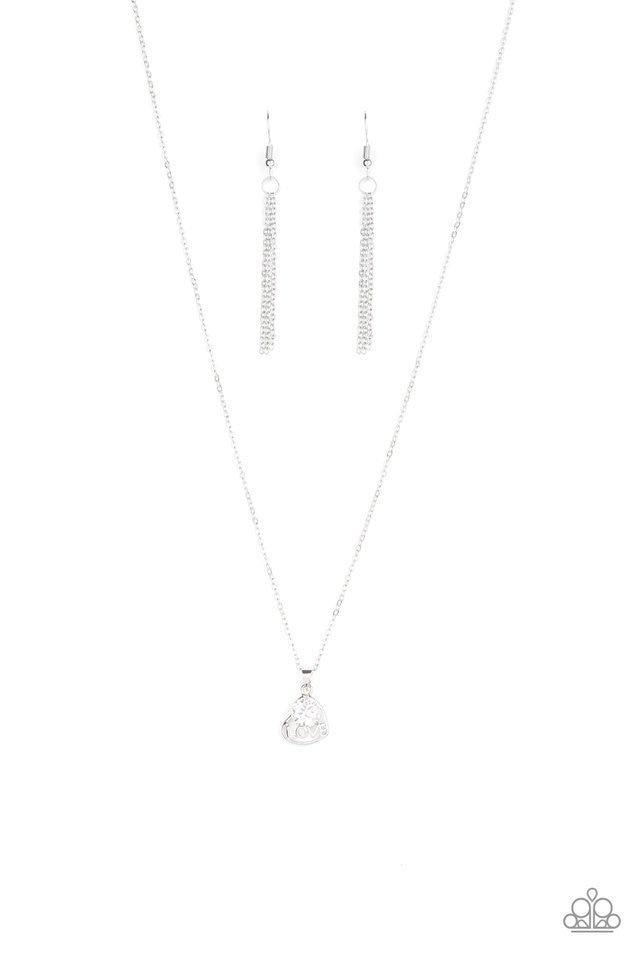 Turn On The Charm White Necklace Paparazzi - 827